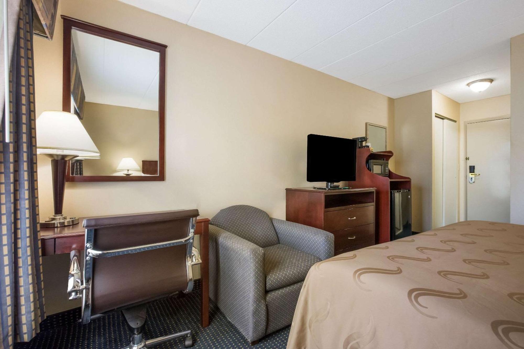Quality Inn Near Princeton Lawrence Exteriér fotografie